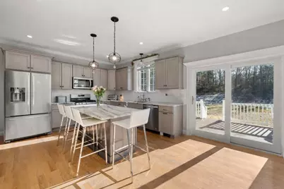 24 Lynn Dr, Attleboro, MA 02703 - Photo 2