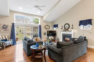 4 Hawthorne Path, Milford, MA 01757 - Photo 10