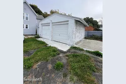 334 Columbus Ave, Pittsfield, MA 01201 - Photo 4