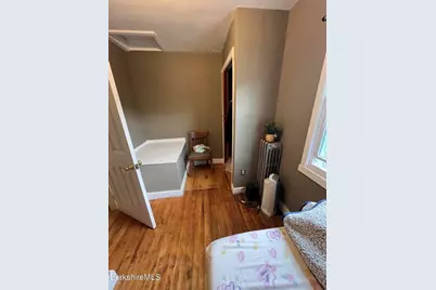 334 Columbus Ave, Pittsfield, MA 01201 - Photo 20