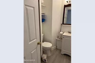 334 Columbus Ave, Pittsfield, MA 01201 - Photo 12