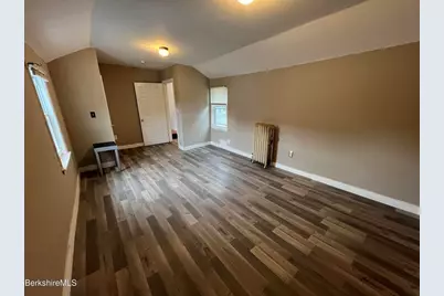334 Columbus Ave, Pittsfield, MA 01201 - Photo 26