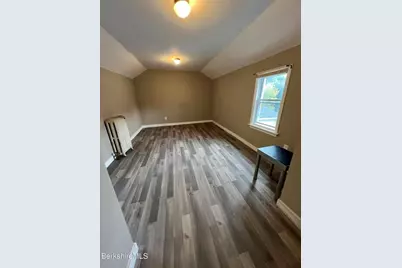 334 Columbus Ave, Pittsfield, MA 01201 - Photo 24