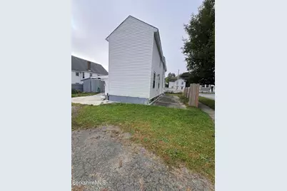 334 Columbus Ave, Pittsfield, MA 01201 - Photo 2