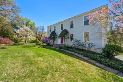 16 Parmenter Rd, Framingham, MA 01701 - Photo 2