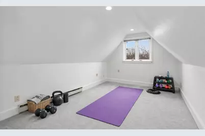16 Alberta Rd, Brookline, MA 02467 - Photo 18