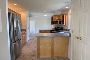 30 Edgestone Dr, Bridgewater, MA 02324 - Photo 4