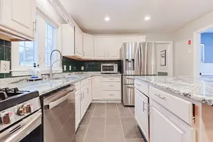 109 Partridge Cir, Taunton, MA 02780 - Photo 6