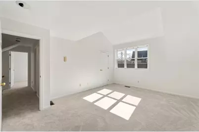 11 Maple Ridge Dr #11, Burlington, MA 01803 - Photo 12