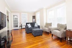 15 Monroe St, Shrewsbury, MA 01545 - Photo 4