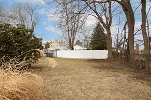 15 Monroe St, Shrewsbury, MA 01545 - Photo 26