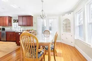 15 Monroe St, Shrewsbury, MA 01545 - Photo 6