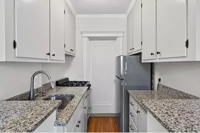 118 The Riverway #29, Boston, MA 02215 - Photo 10