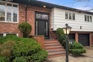 520 Clinton Rd, Brookline, MA 02467 - Photo 2