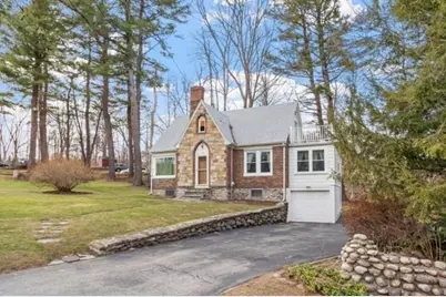 164 W Main St, Dudley, MA 01571 - Photo 2