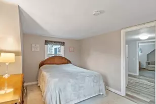 164 W Main St, Dudley, MA 01571 - Photo 28