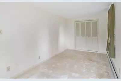 164 W Main St, Dudley, MA 01571 - Photo 14