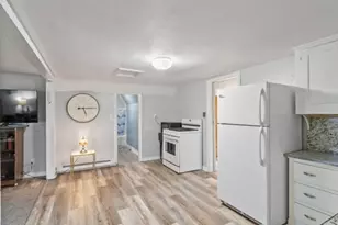 164 W Main St, Dudley, MA 01571 - Photo 22