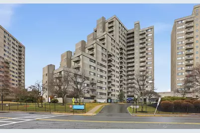 376 Ocean Ave #914, Revere, MA 02151 - Photo 1