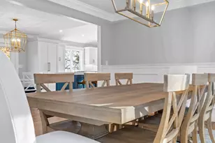 25 Falmouth Rd, Arlington, MA 02474 - Photo 4