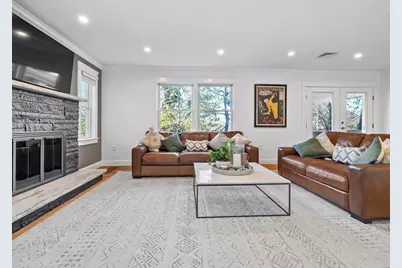 25 Falmouth Rd, Arlington, MA 02474 - Photo 18