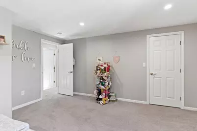 9 Hermon Rd, Lynn, MA 01904 - Photo 14