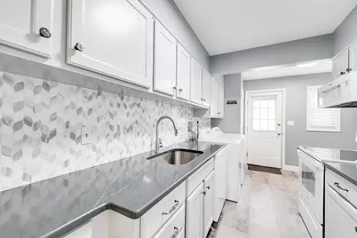 76 Kelley Rd #76, Chicopee, MA 01022 - Photo 4