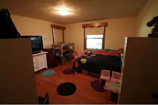 211 Russell St, Hadley, MA 01035 - Photo 10