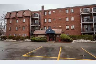 5 Washington St #C9, Reading, MA 01867 - Photo 1