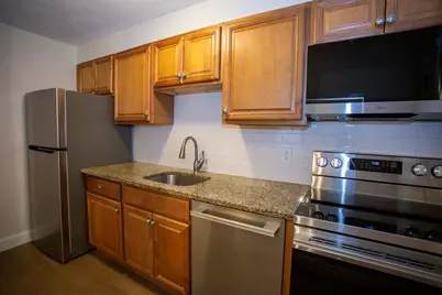 5 Washington St #C9, Reading, MA 01867 - Photo 8