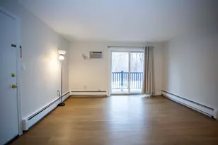 5 Washington St, Reading, MA 01867 - Photo 2