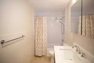 5 Washington St, Reading, MA 01867 - Photo 10