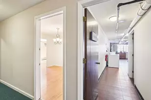 141 Essex St, Saugus, MA 01906 - Photo 34