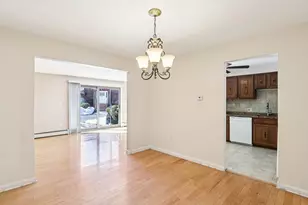 141 Essex St, Saugus, MA 01906 - Photo 14