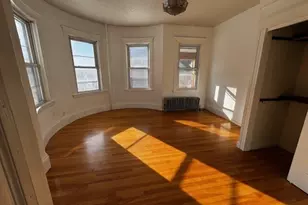 15 Edward St, Worcester, MA 01605 - Photo 8