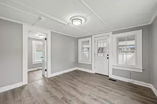 1 Noble Pl, Adams, MA 01220 - Photo 10