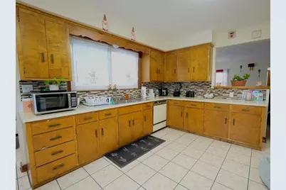 462 American Legion Hwy, Revere, MA 02151 - Photo 12