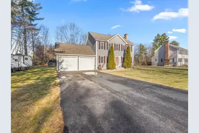 141 Peach St, Barre, MA 01005 - Photo 2