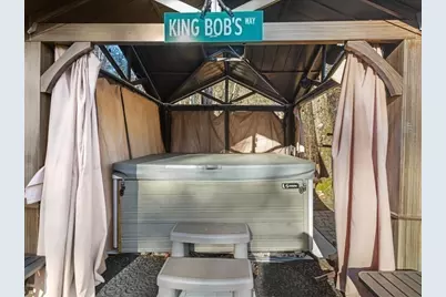 141 Peach St, Barre, MA 01005 - Photo 36