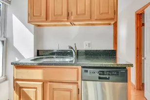 11 Carpenter St, Boston, MA 02127 - Photo 6
