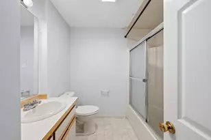 551 Hildreth St, Dracut, MA 01826 - Photo 10