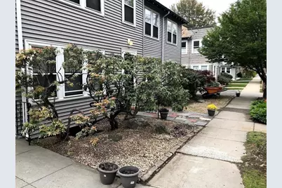 36 Beaconsfield Rd #2, Brookline, MA 02445 - Photo 12