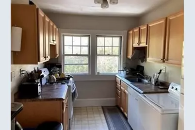 36 Beaconsfield Rd #2, Brookline, MA 02445 - Photo 4