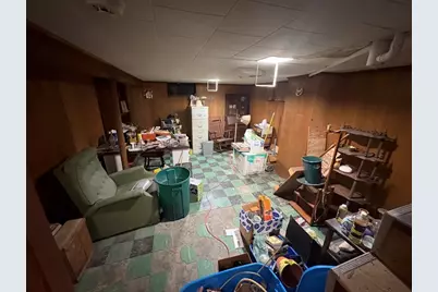 47 Arbutus St, Springfield, MA 01109 - Photo 8