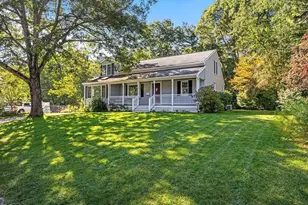 14 Hoover Rd, Northborough, MA 01532 - Photo 1