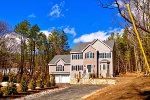 344B Hampshire Rd, Methuen, MA 01844 - Photo 2