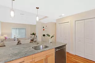 321 Hammond Pond Pkwy, Brookline, MA 02467 - Photo 12