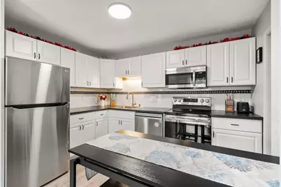 8 Lafayette Park #7, Lynn, MA 01902 - Photo 6