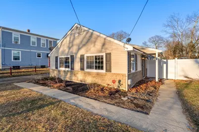 241 Mendon Rd, Attleboro, MA 02703 - Photo 1