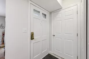 20 Jamestown Dr, Springfield, MA 01108 - Photo 12